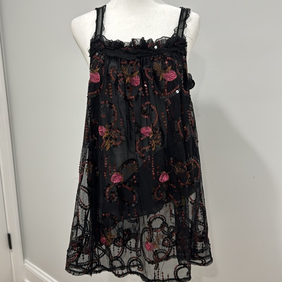 Glittery black tank top with lace - Picture 3 of 9